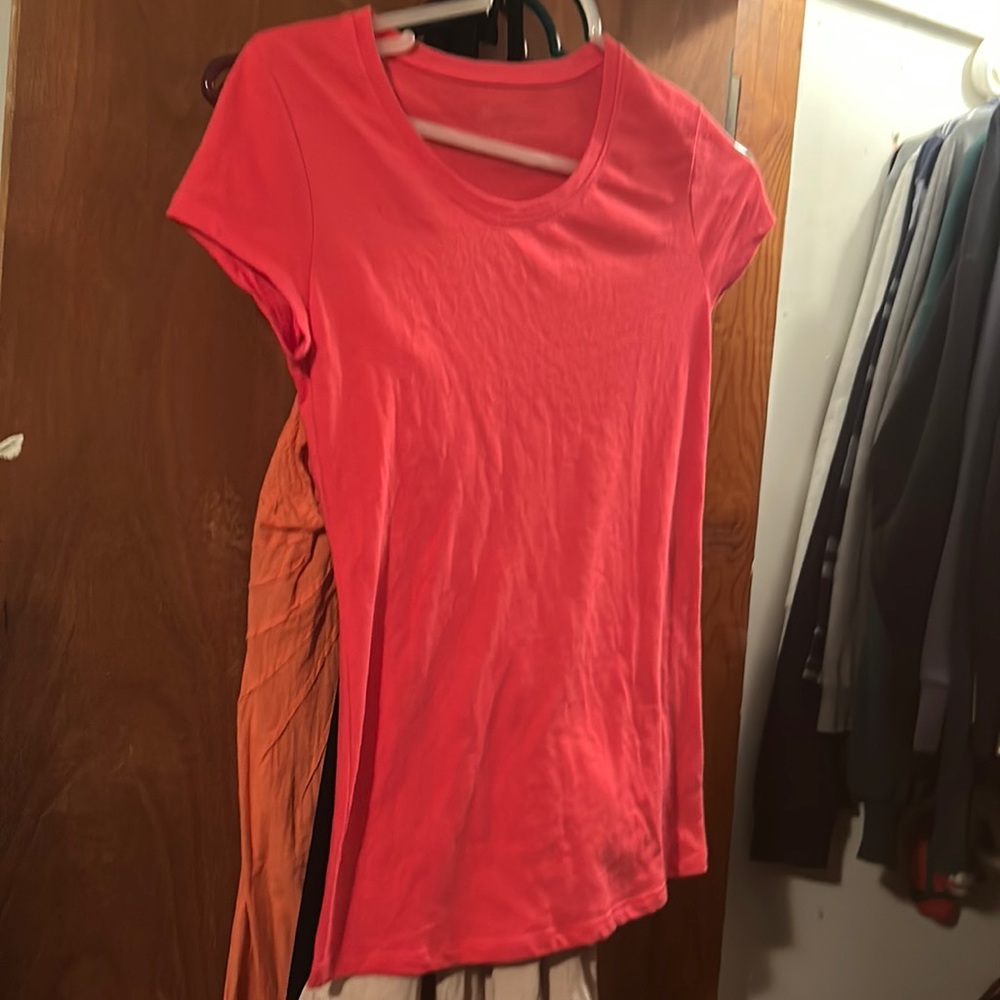 Pink Tee shirt